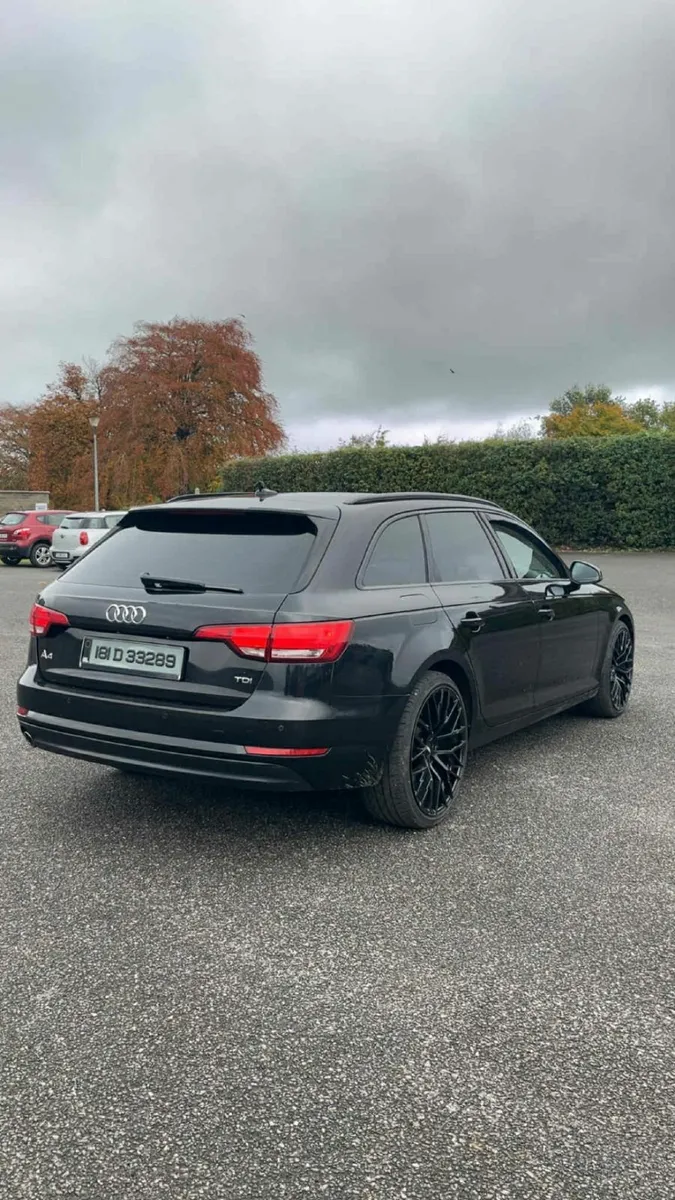 Audi A4 2018 - Image 4