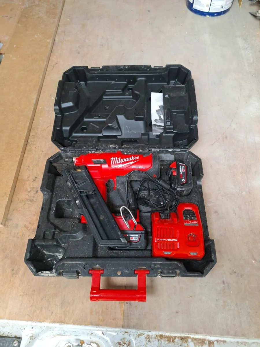 Nail gun - Image 1