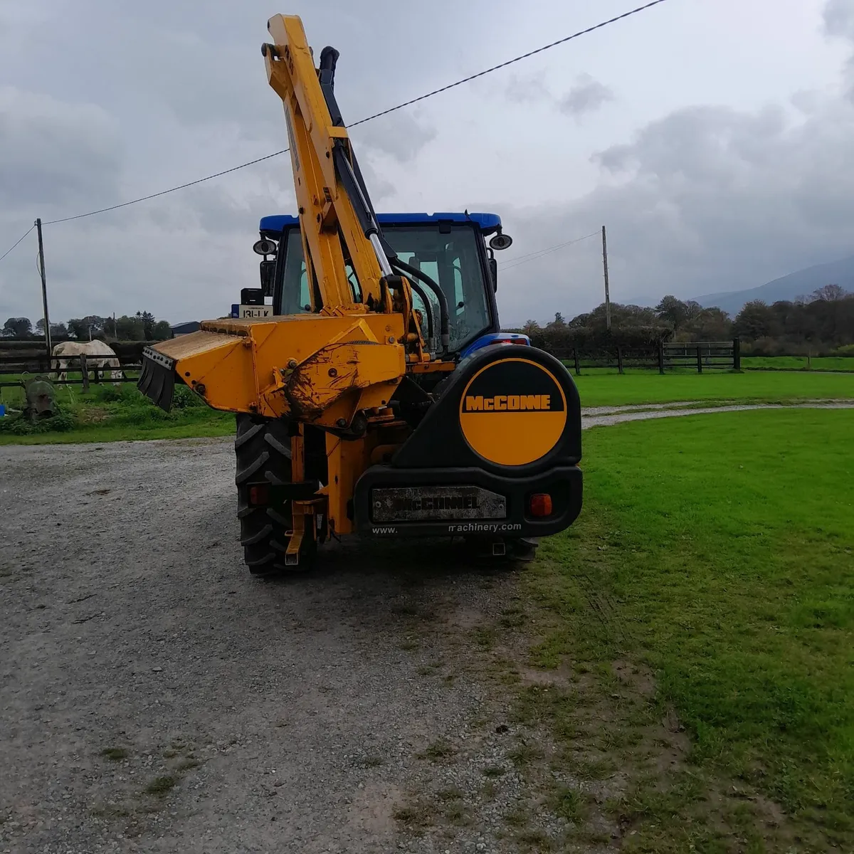 Hedgecutting - Image 1