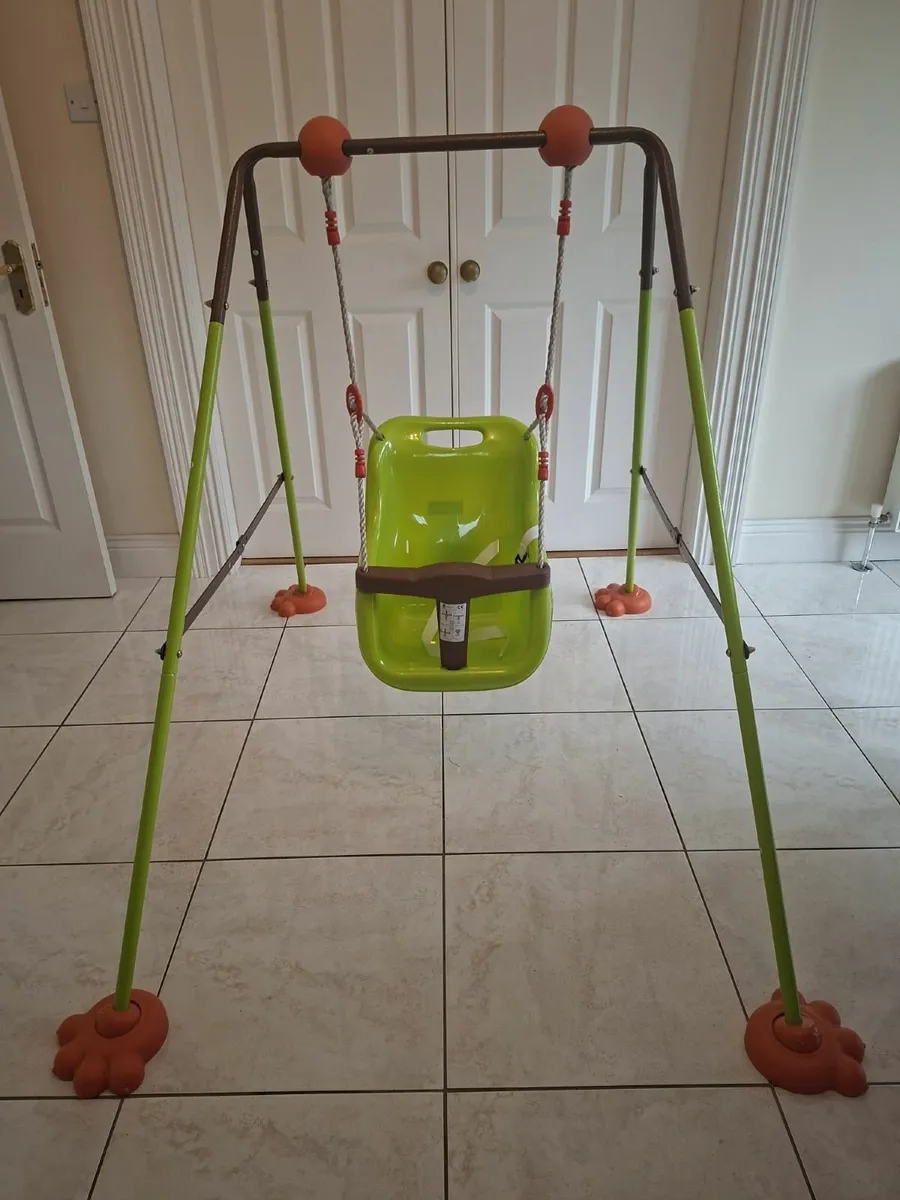 Baby swing - Image 1