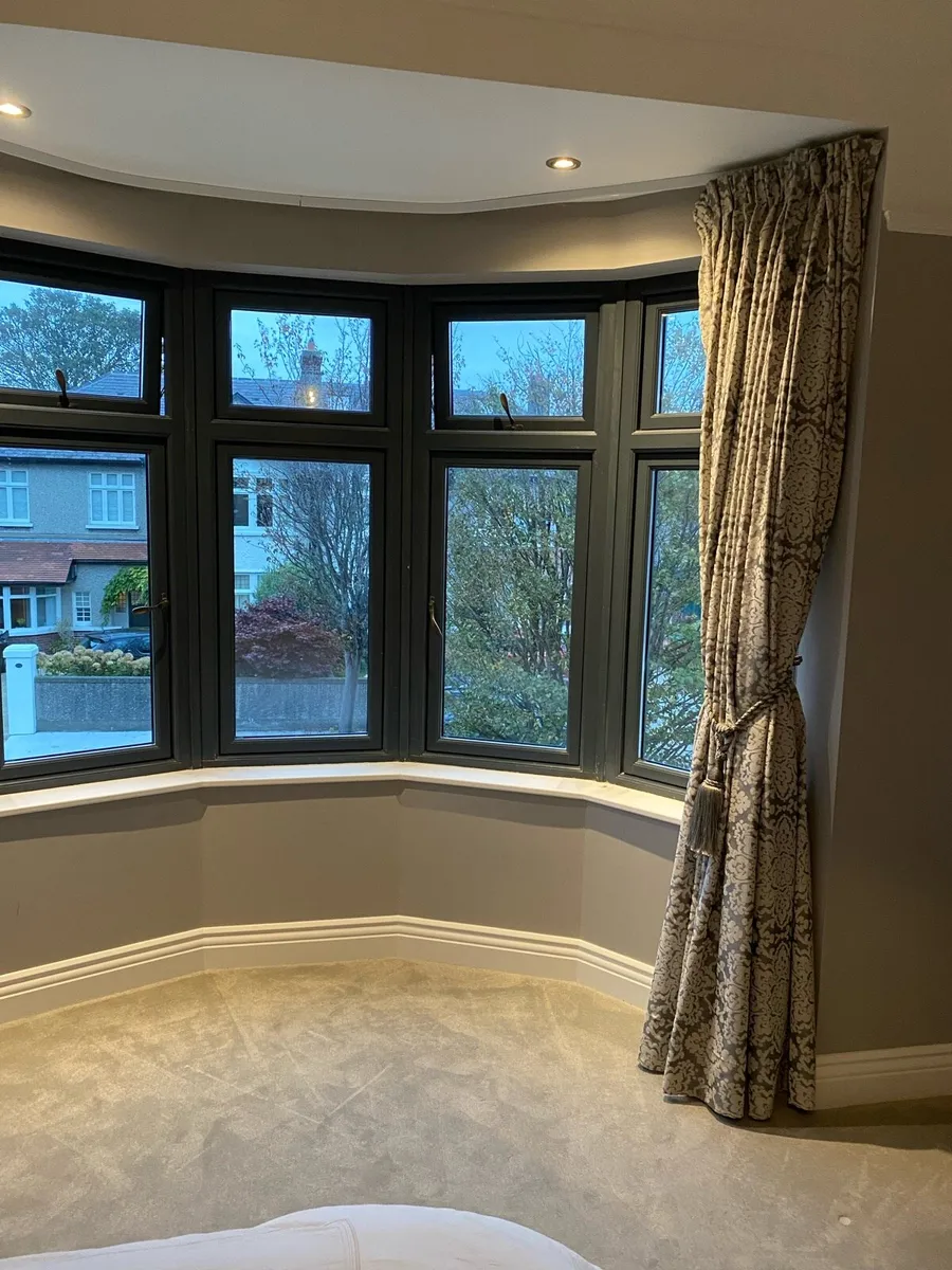 Curtains - Image 3