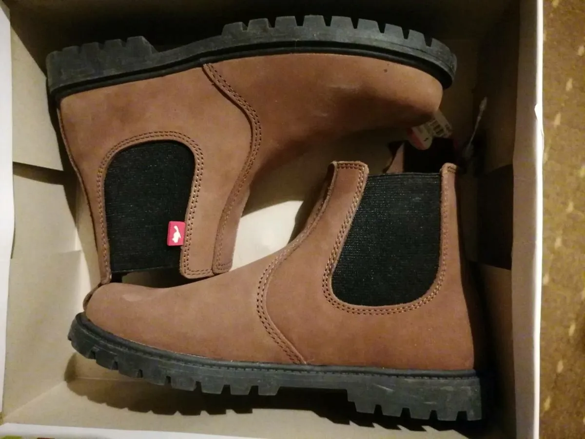 Boys trainers - Image 2