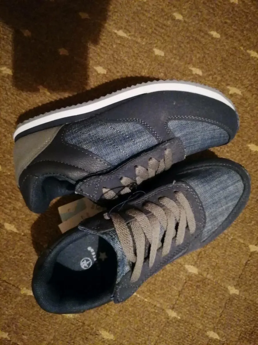 Boys trainers - Image 4