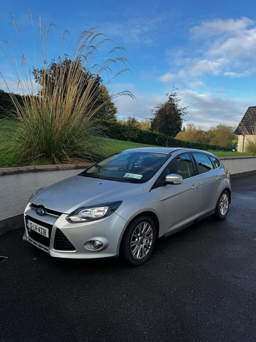 2012 Ford Focus Titanium Tax until 7/26 and NCT - Image 1