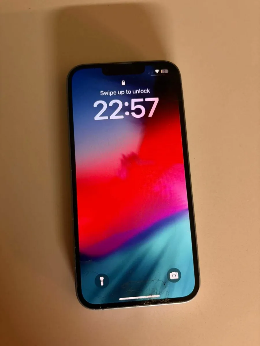 Iphone 14 - Image 2