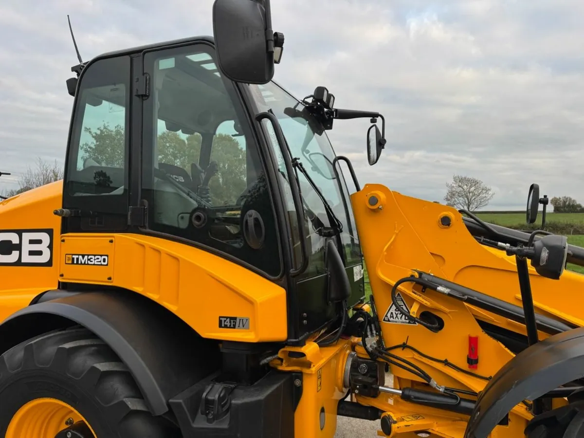 JCB TM320 - Image 3