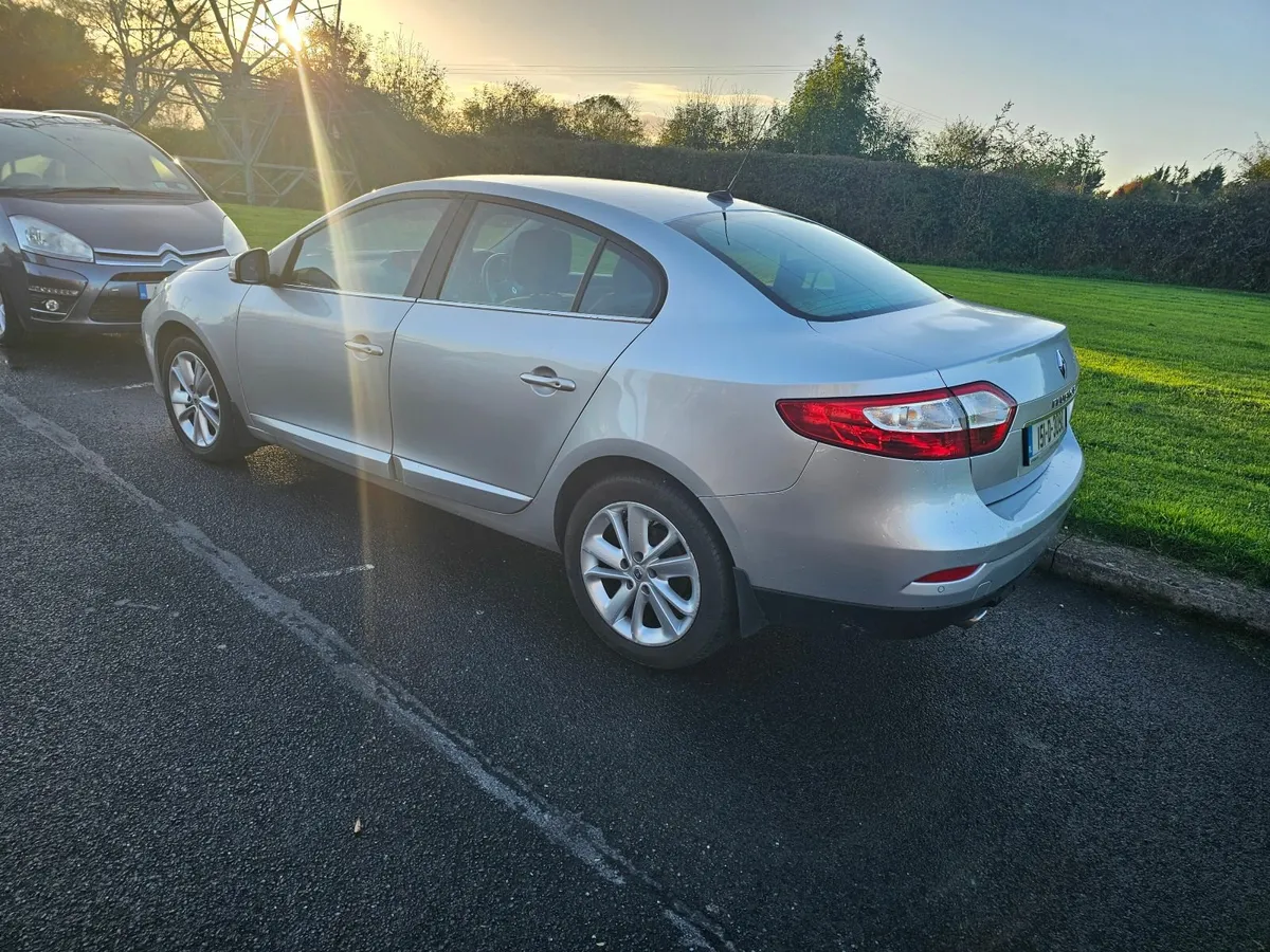 Renault Fluence 2015 R-Link 110 Dinamique - Image 3
