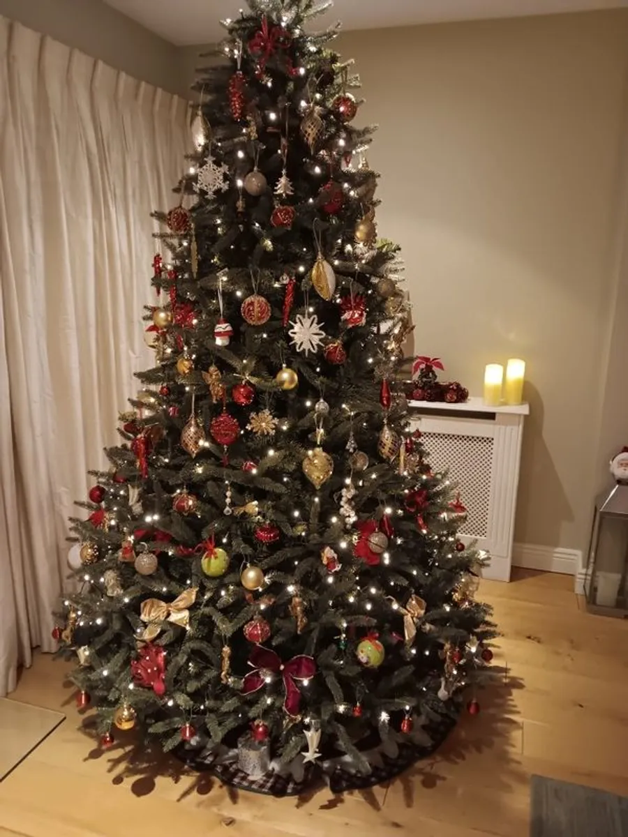 Christmas tree (artificial) - Image 2