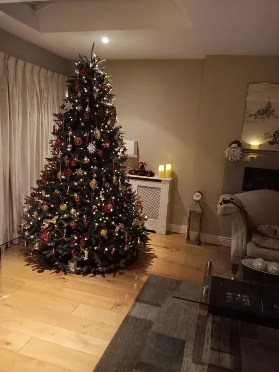 Christmas tree (artificial) - Image 3