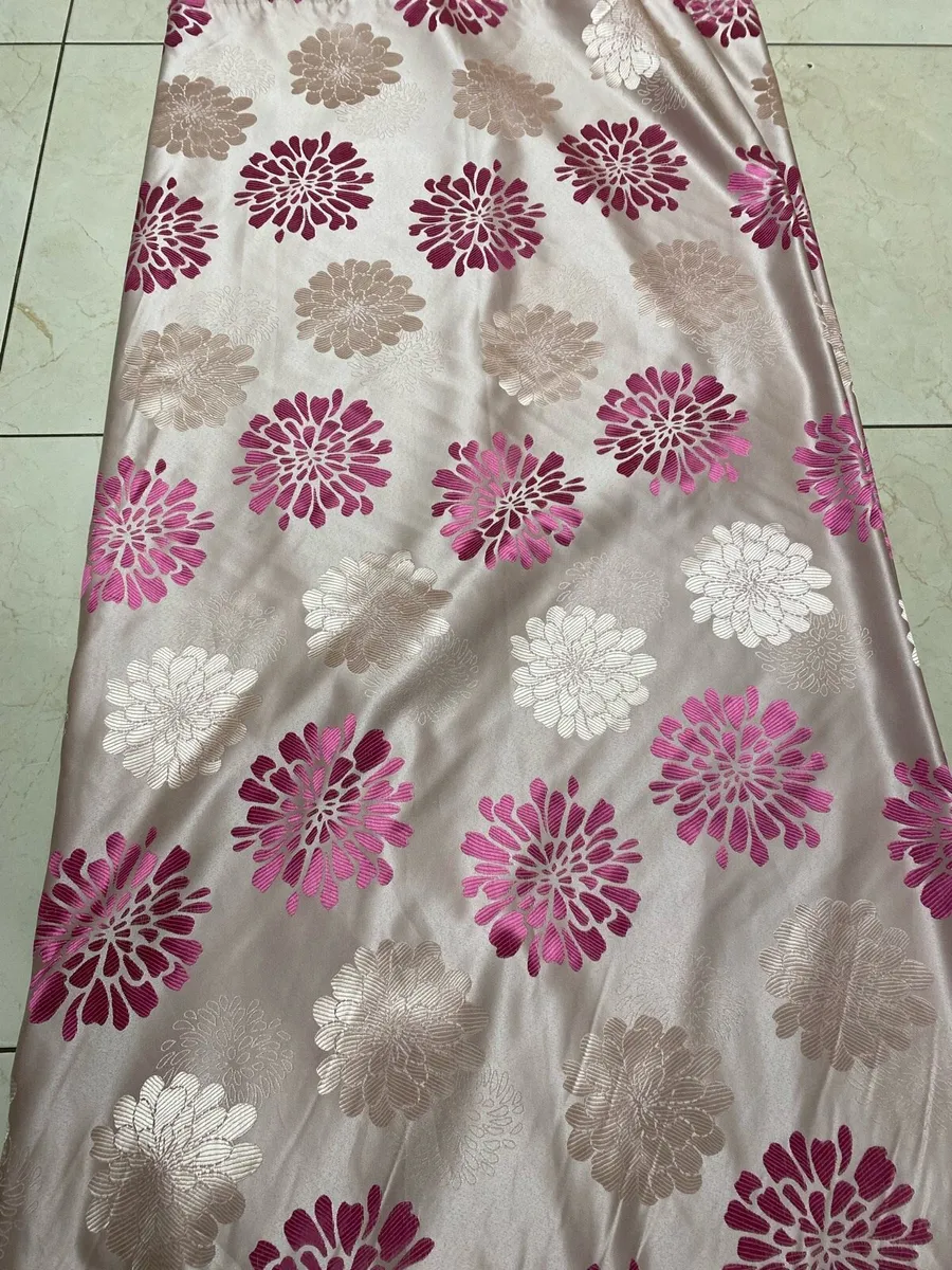 Curtain fabric - Image 1