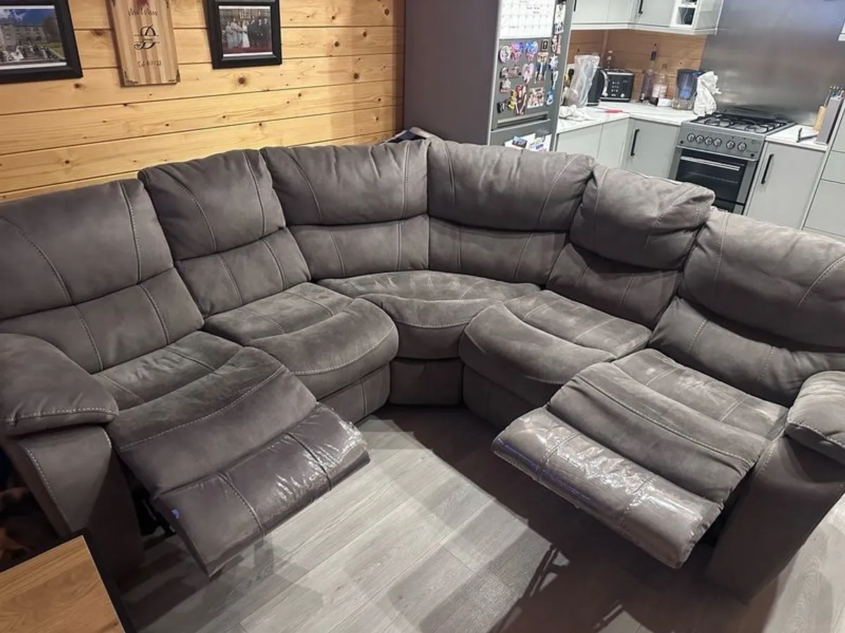 Corner sofa (L-Shape) - Image 3