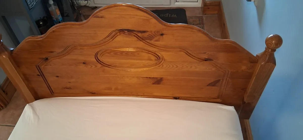 Single divan bed with headboard - Image 4