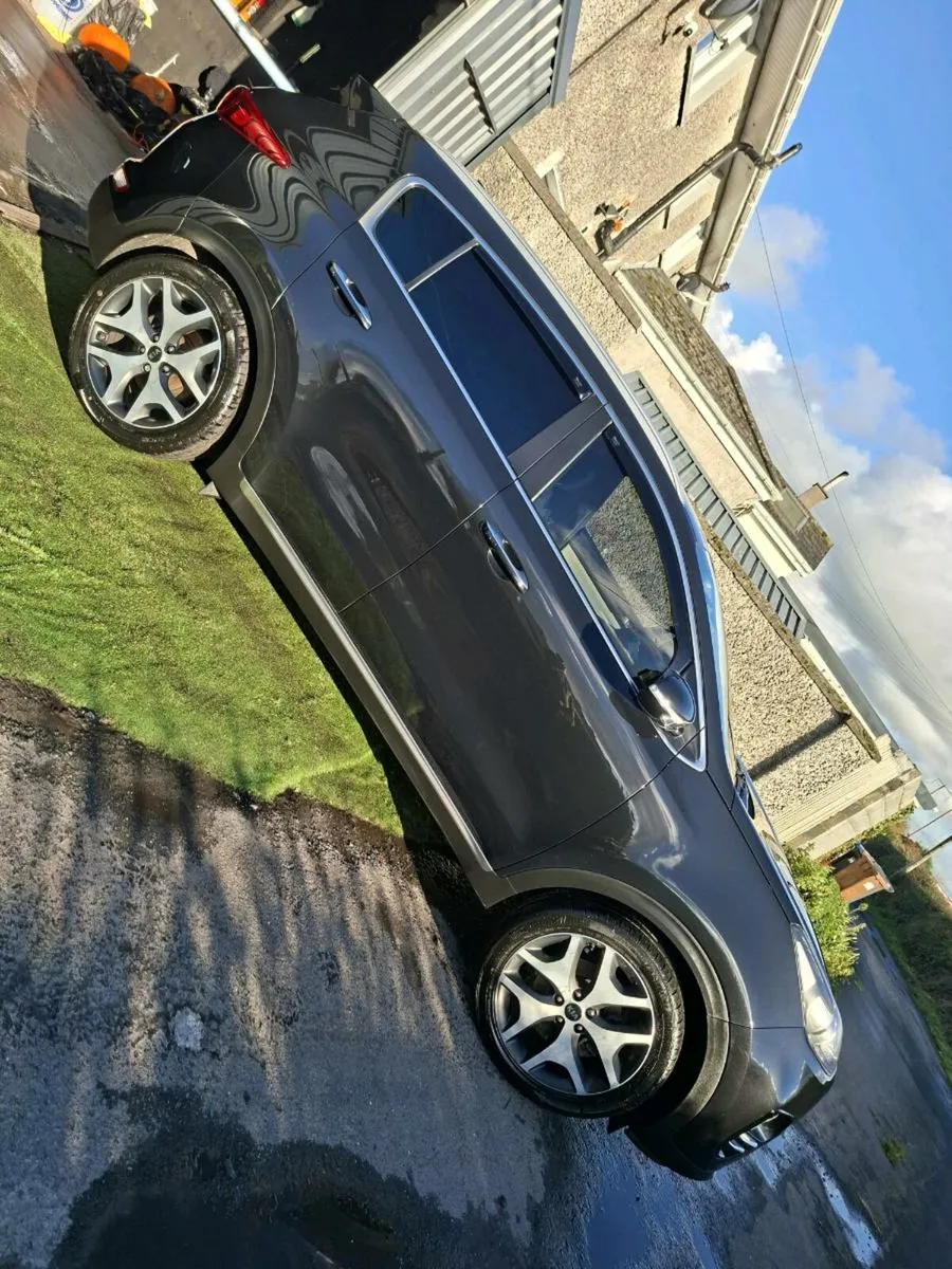 Car/jeep - Image 2