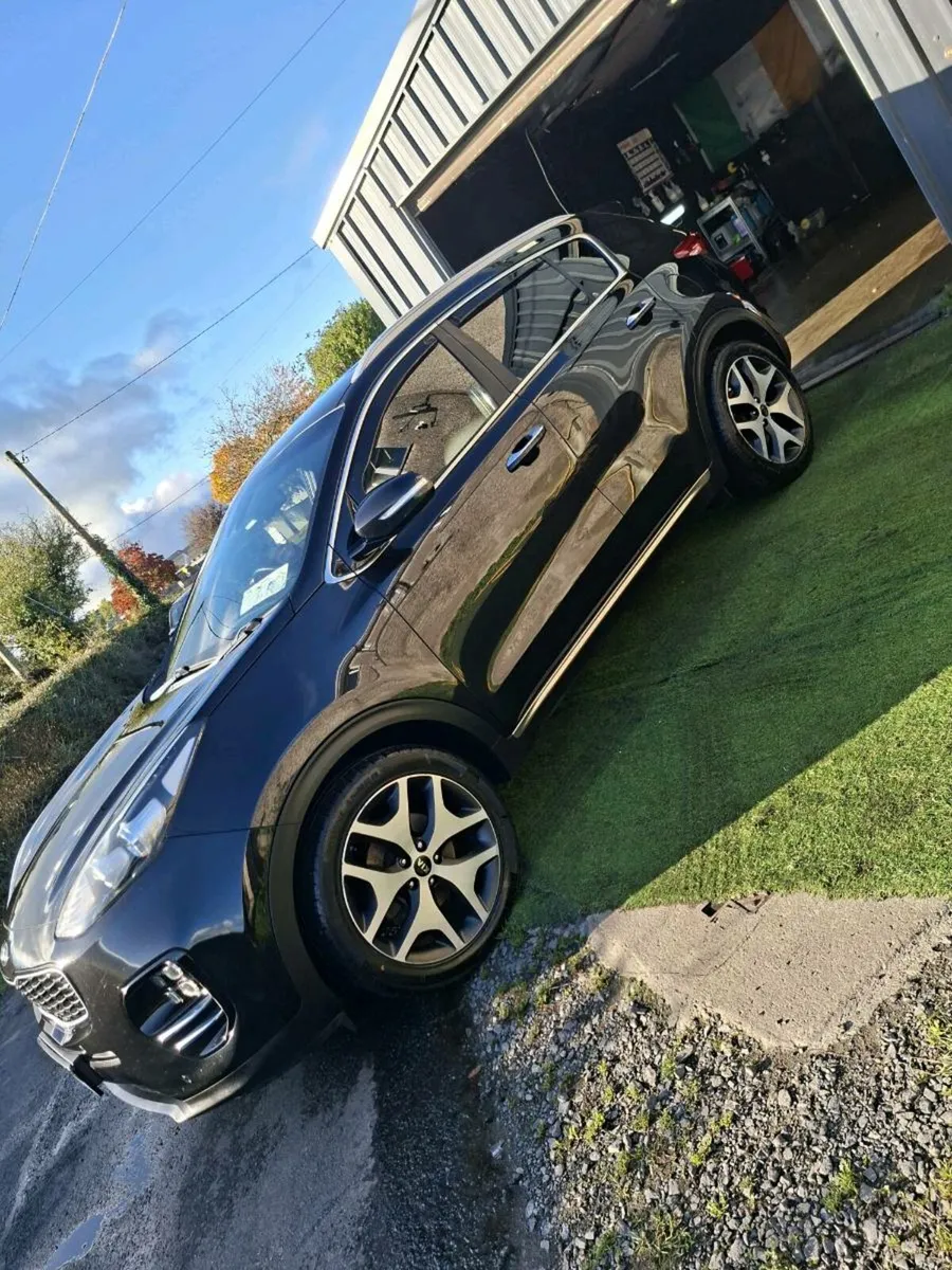 Car/jeep - Image 3