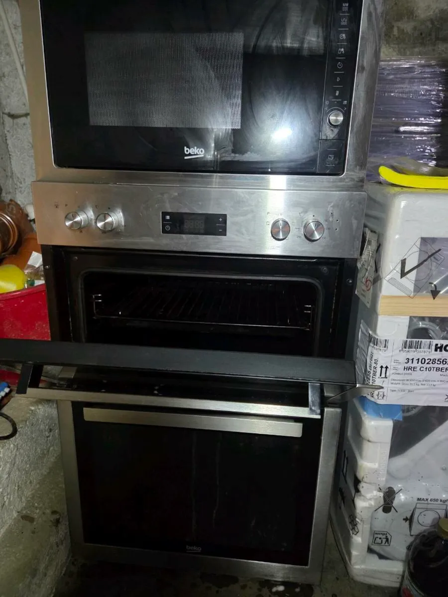Beko electric double oven and microwave - Image 3