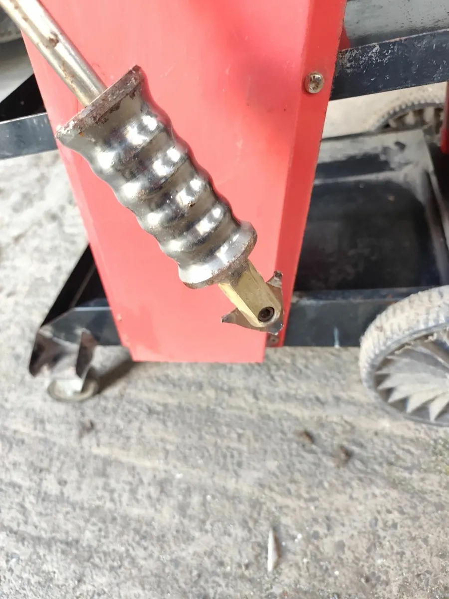 Spot welder - Image 2