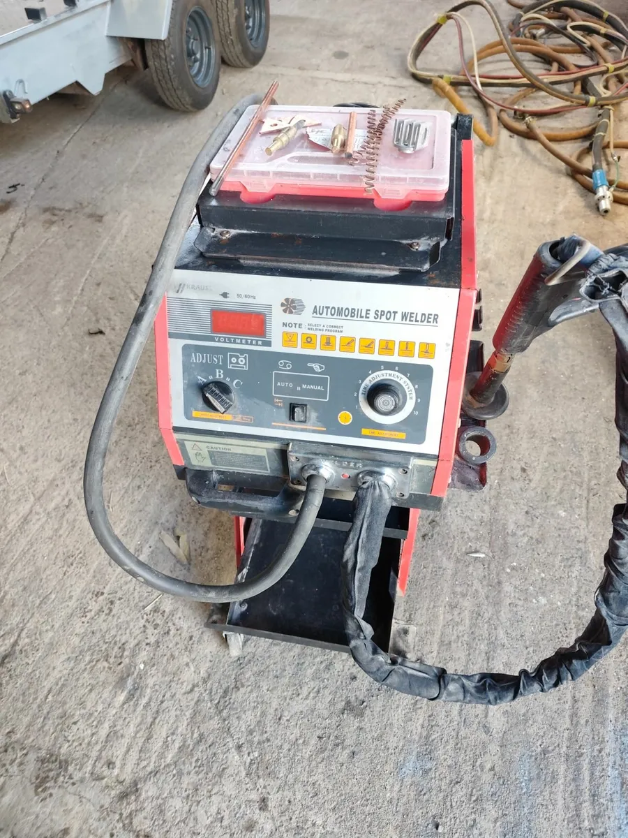 Spot welder - Image 1