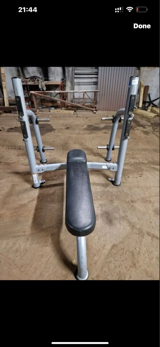 OLYMPIC BENCH WITH PLATE HOLDERS - Image 1