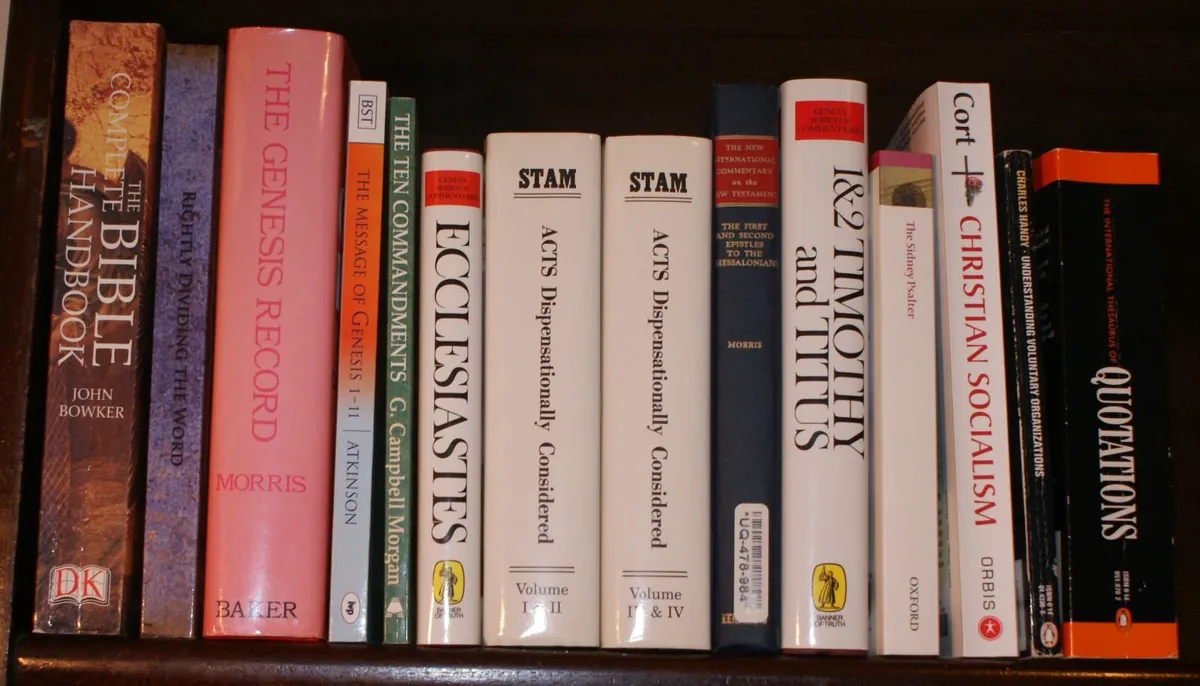 Box of books - Image 2