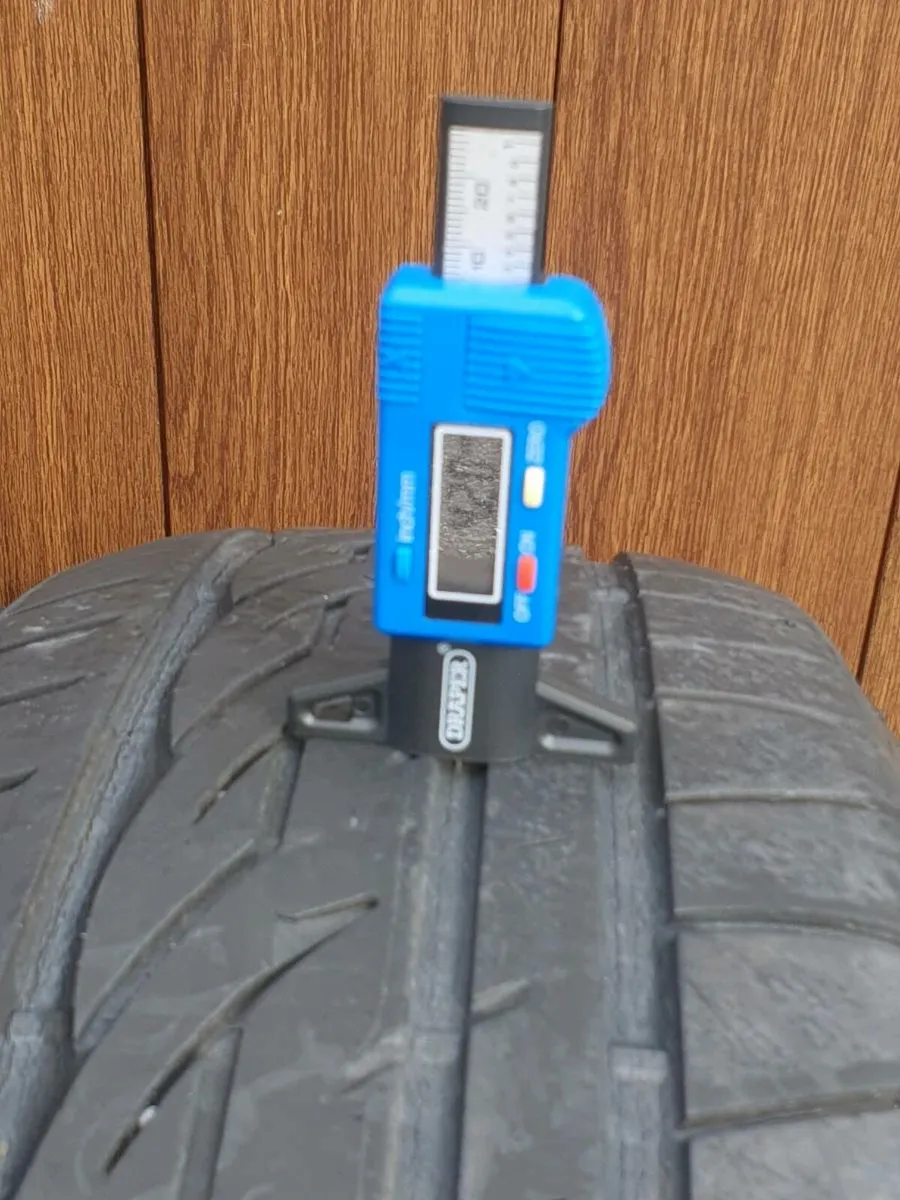 4 x 225/65/17 Tyres Hankook & Firestone - Image 3