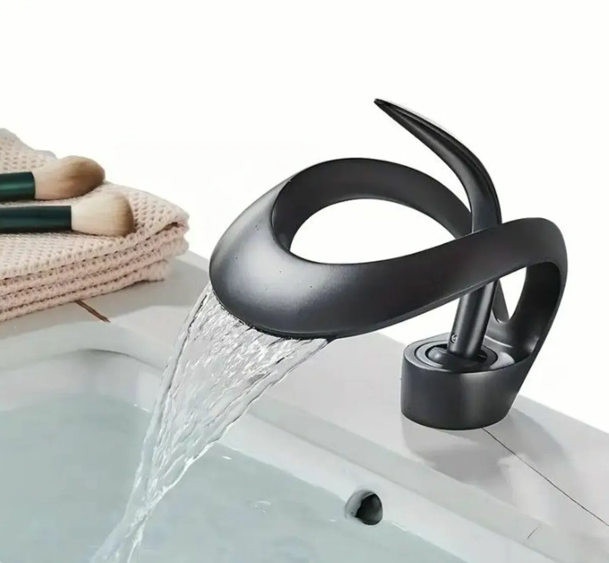Bathroom Tap Waterfall Elegant Single-Handle Desig - Image 1