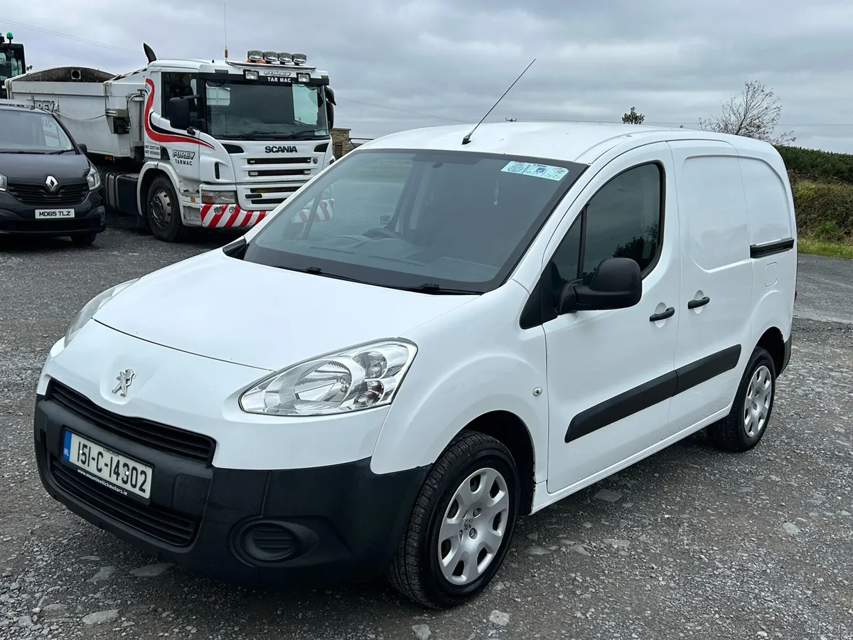 2015 Puegeot Partner 3 Seater - Image 1