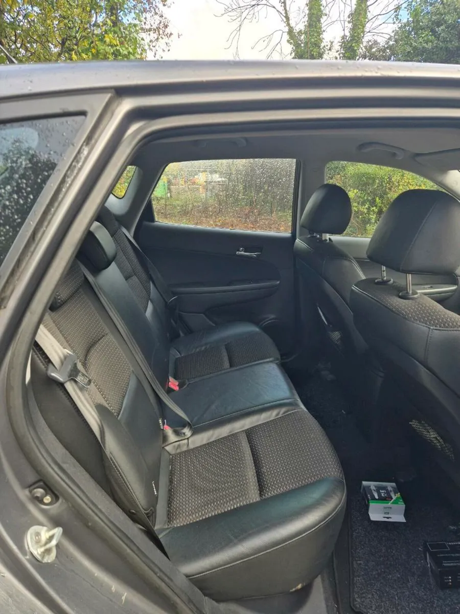 Hyundai i30 deluxe 2008 1.4L - Image 4