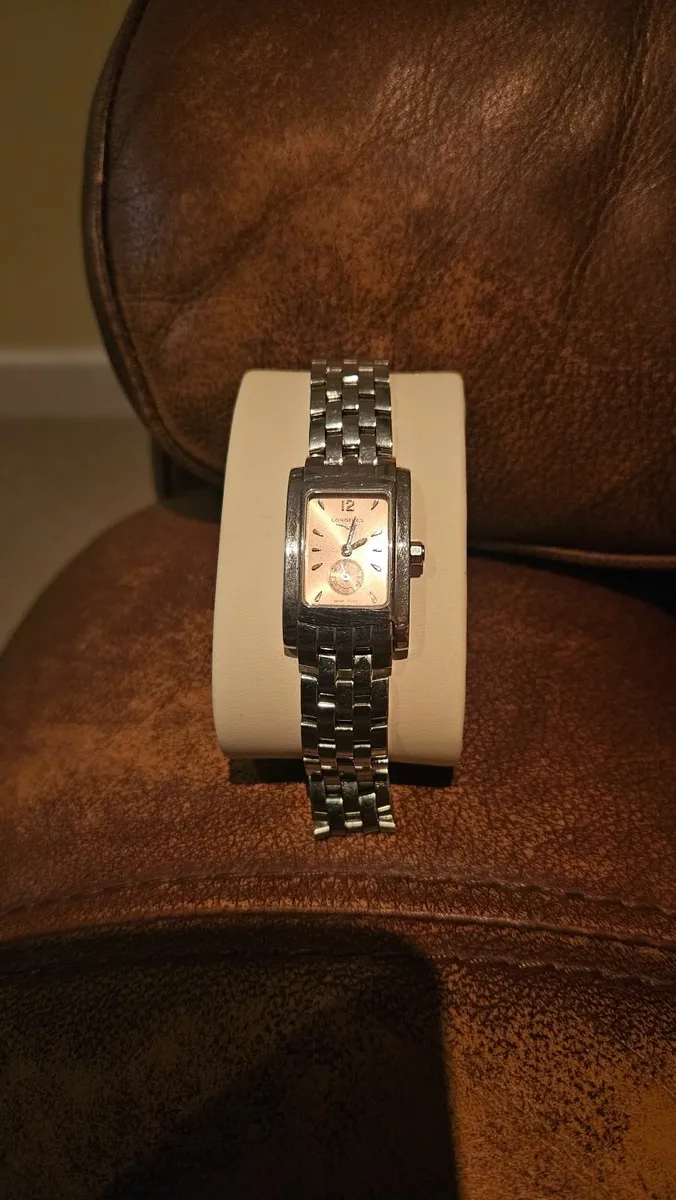 Ladies Longine wristwatch - Image 1