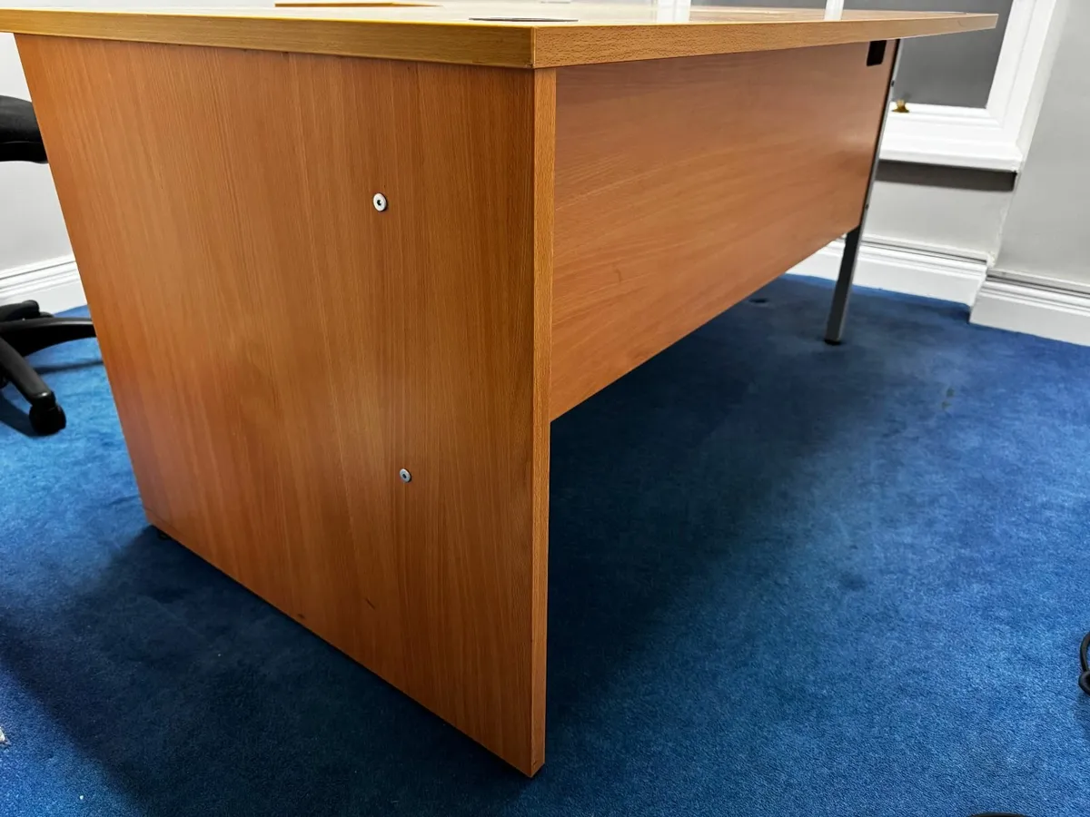 Office desk with pedestal - Image 2