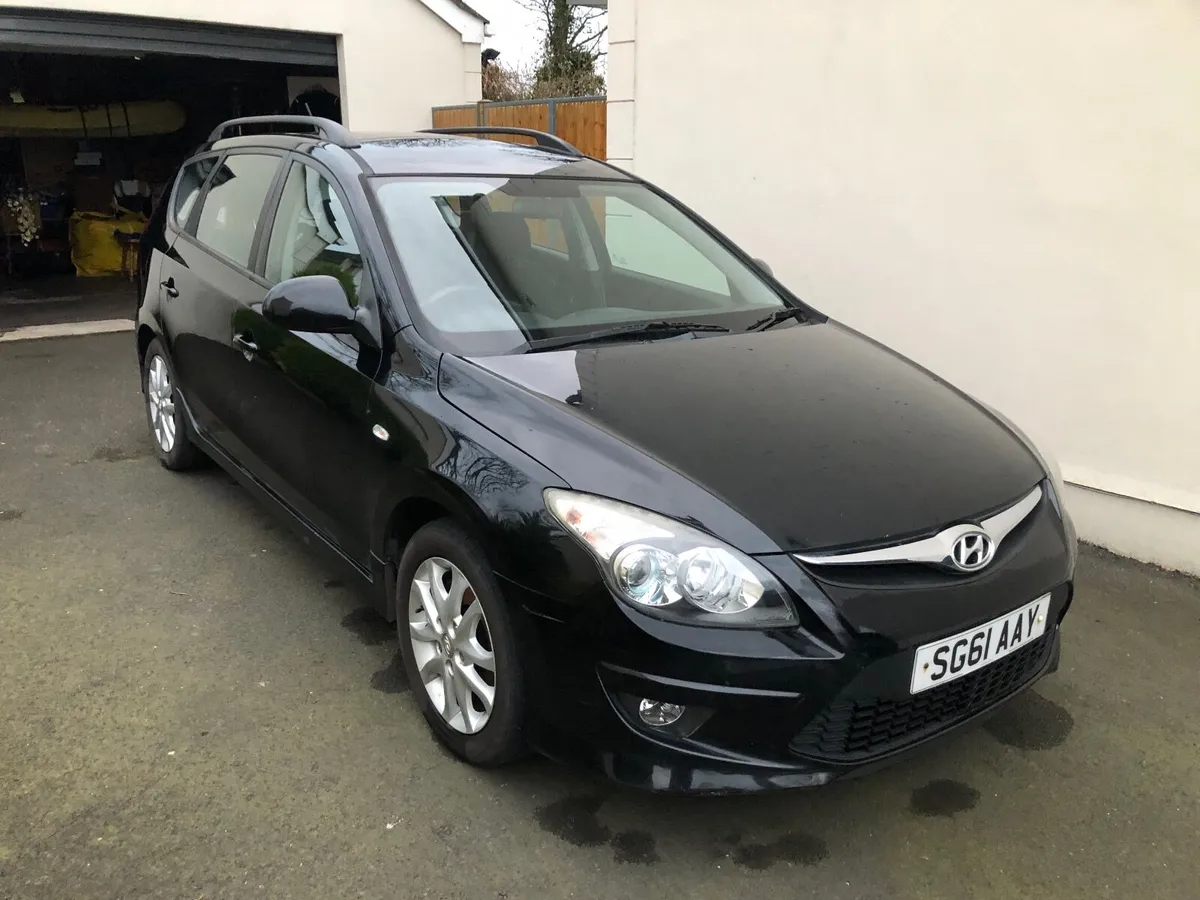 Hyundai i30 2011 - Image 2