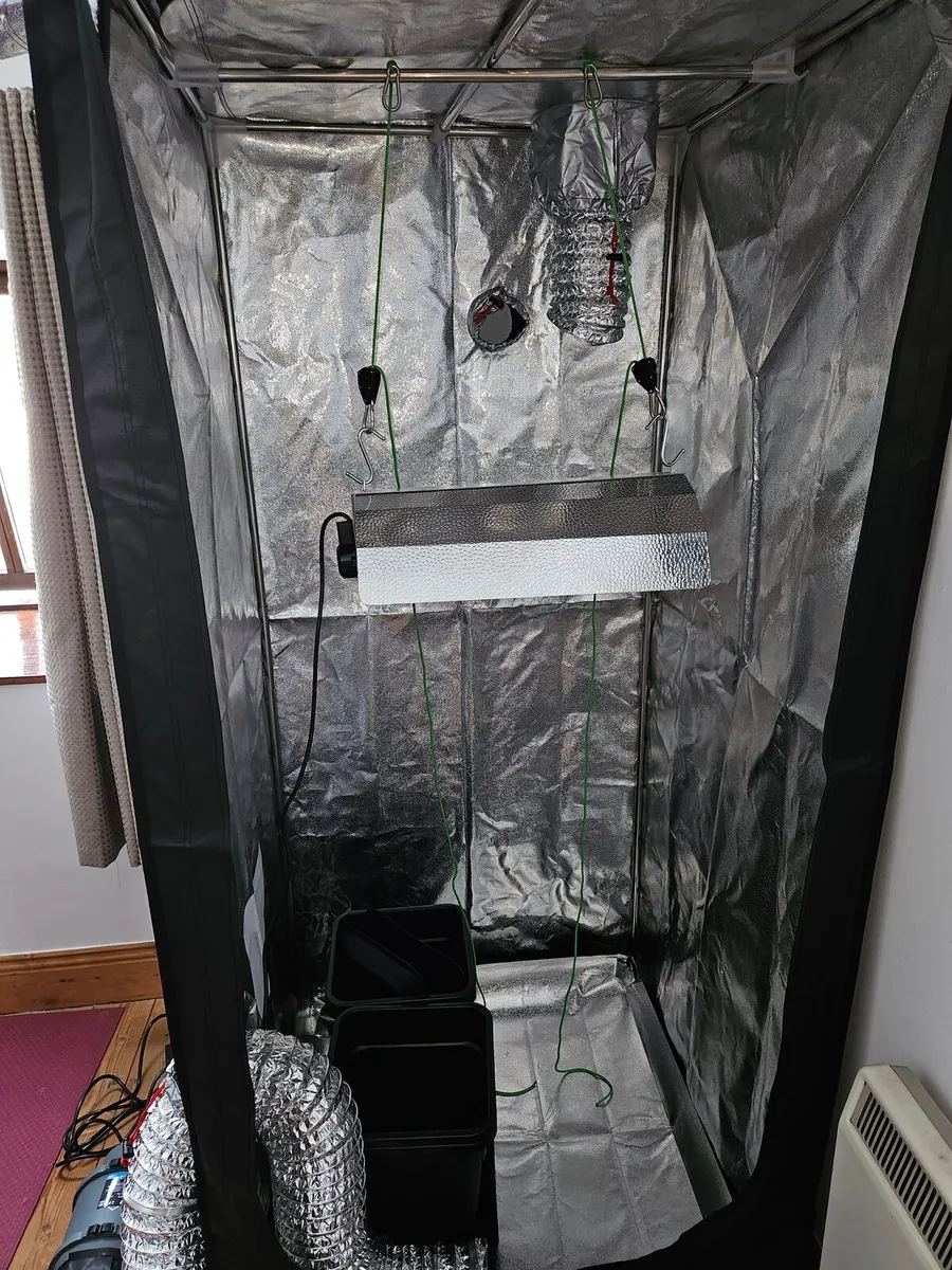 Full set grow Tent - Image 1