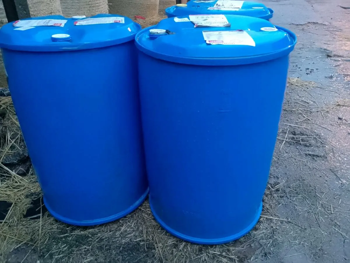 200 litre barrels for sale - Image 2