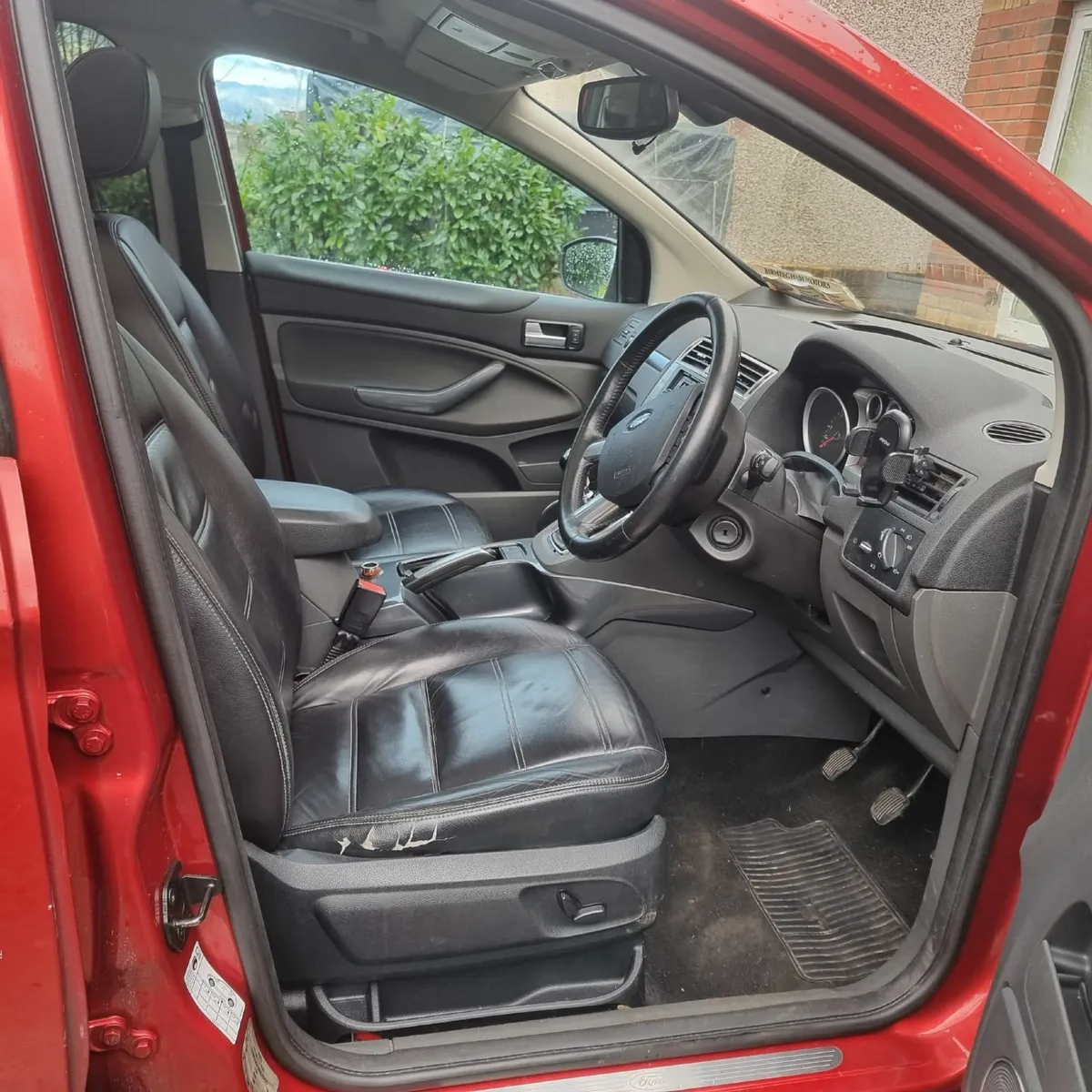 Ford Kuga 2009 - Image 2