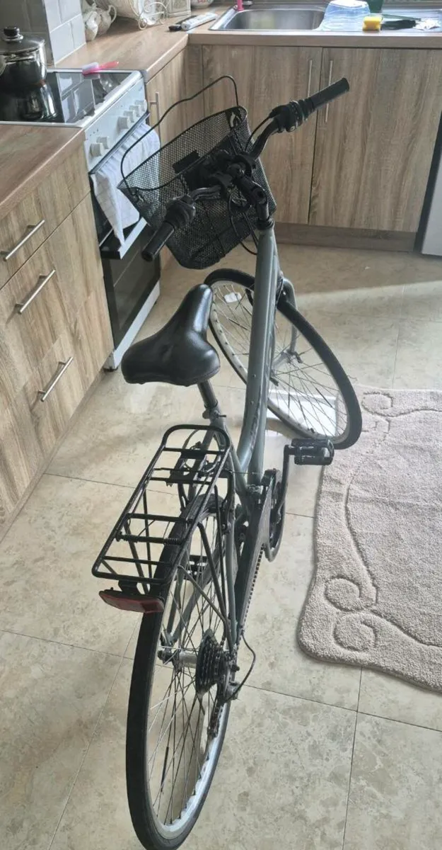 ADULTS GIANT EXPRESSION HYBRID BIKE 20" FRAME  F - Image 4