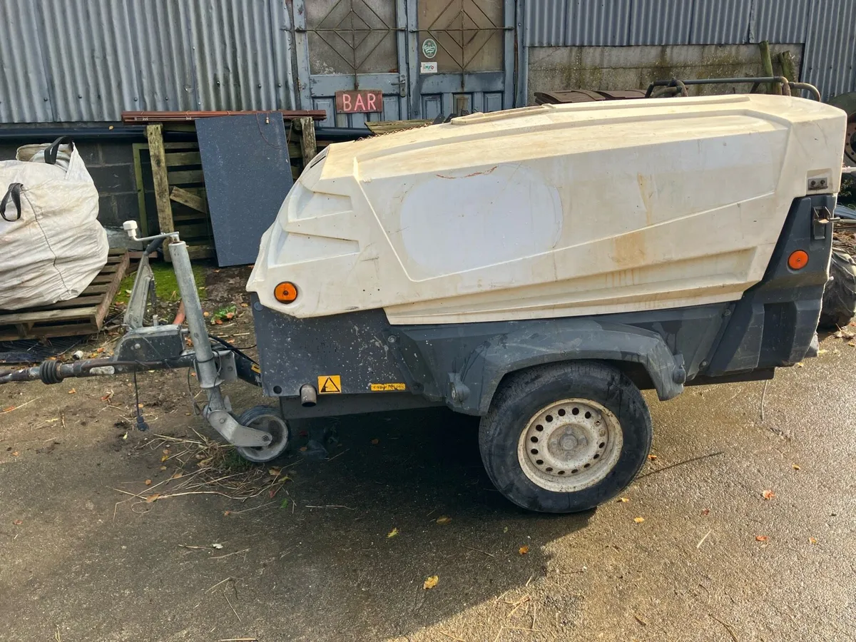 Atlas copco road compressor - Image 1