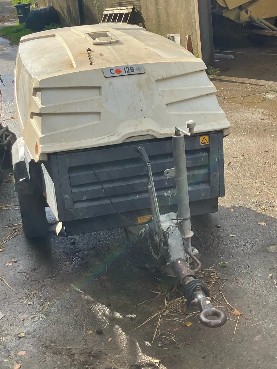 Atlas copco road compressor - Image 2