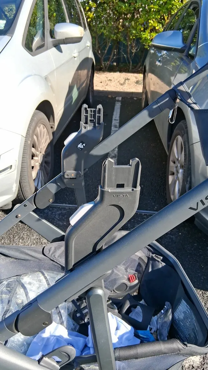 Twins Pram - Image 2