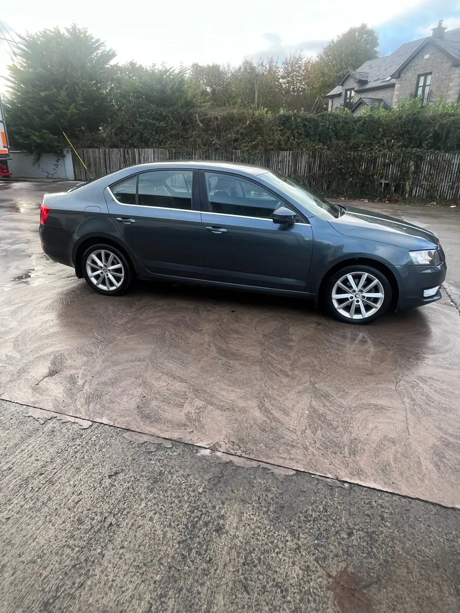 16 skoda Octavia 1.6 tdi - Image 2