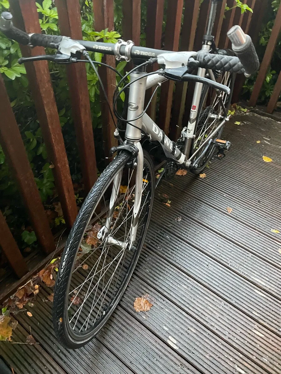 Dawes Hybrid bike - Image 1