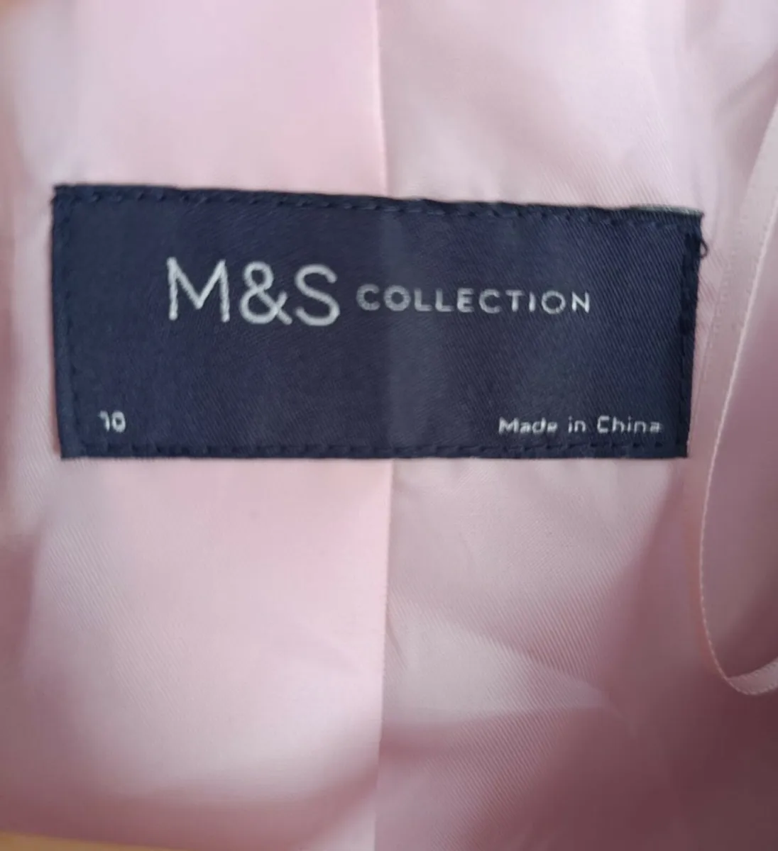 Female pink jacket - Image 2