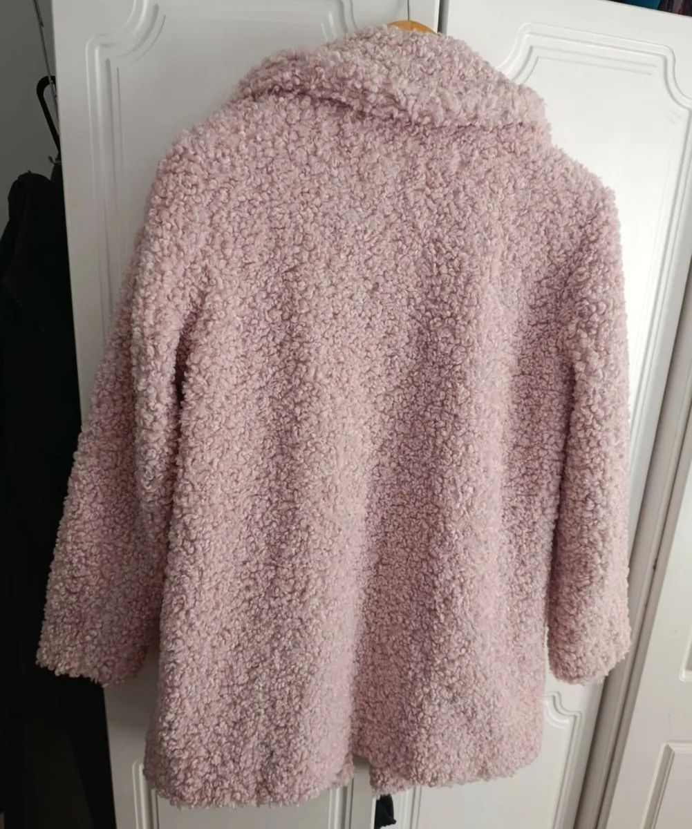 Female pink jacket - Image 3