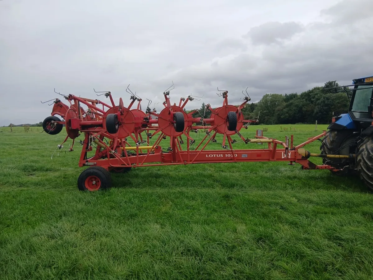 Lely Lotus 1020 Tedder 8 rotor - Image 2