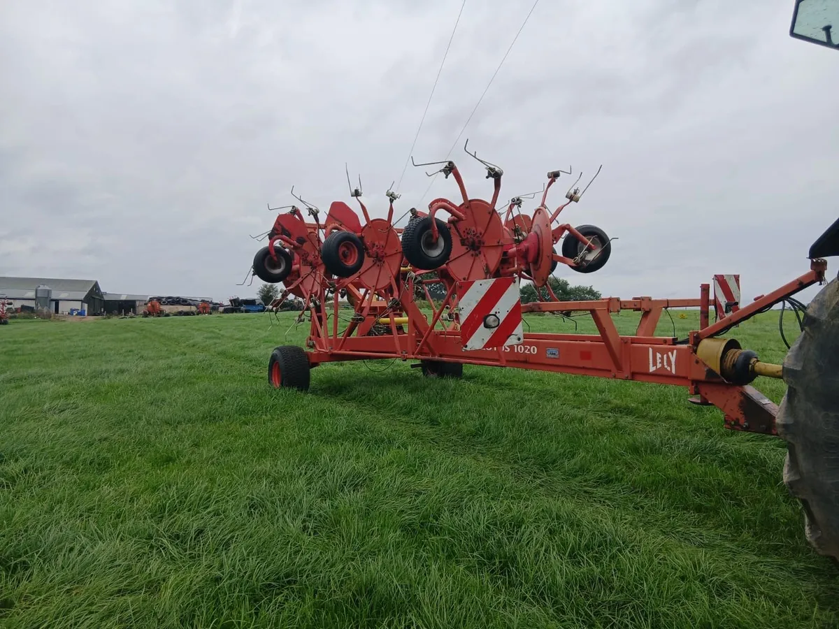 Lely Lotus 1020 Tedder 8 rotor - Image 1