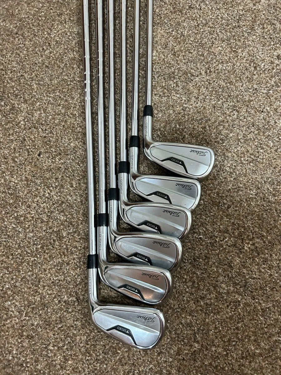 Titleist T200 Stiff Iron Set 5-PW - Near new - Image 1