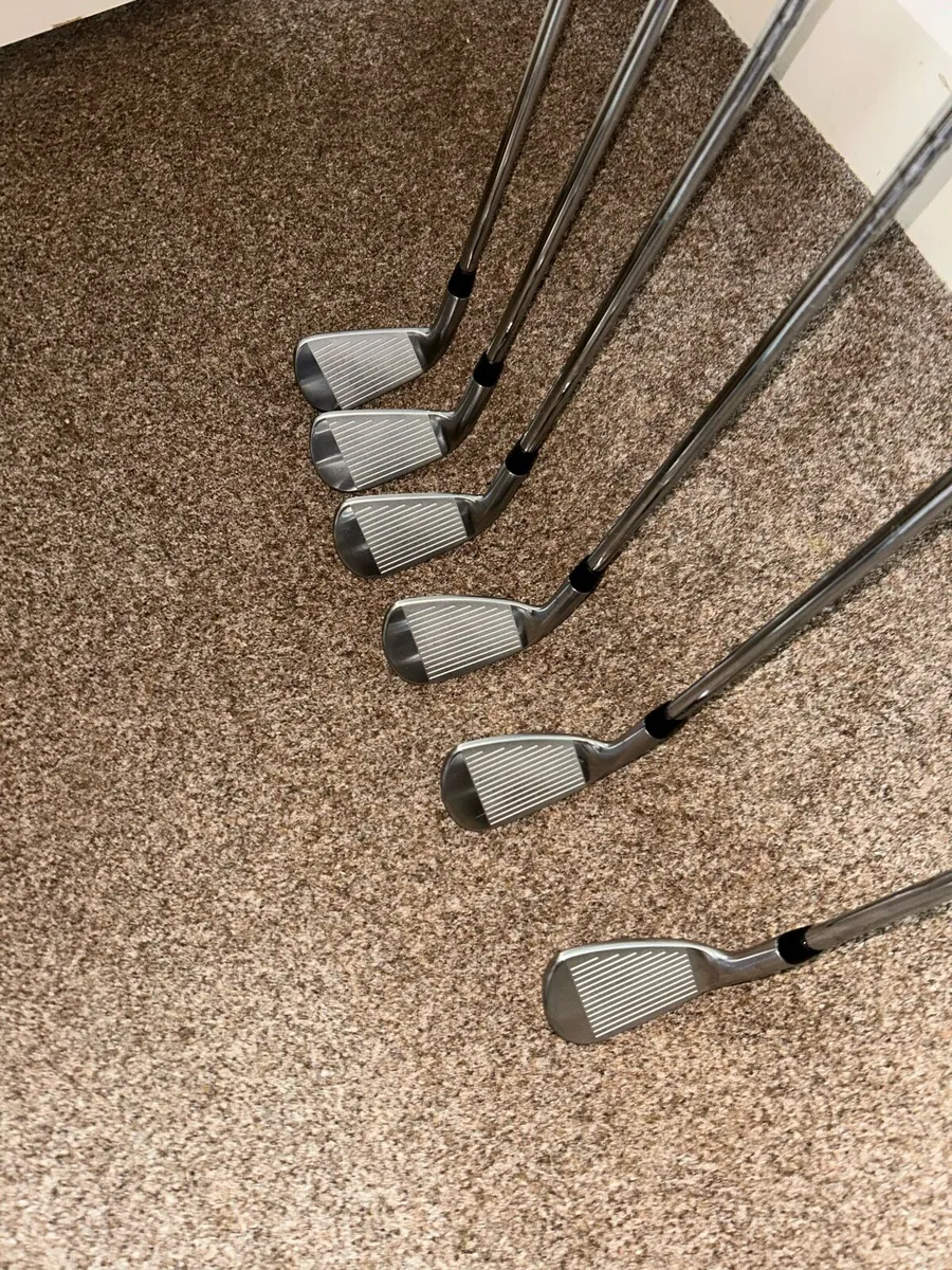 Titleist T200 Stiff Iron Set 5-PW - Near new - Image 3