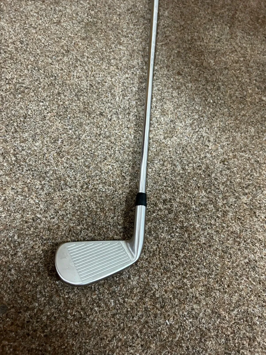 Titleist T200 Stiff Iron Set 5-PW - Near new - Image 4