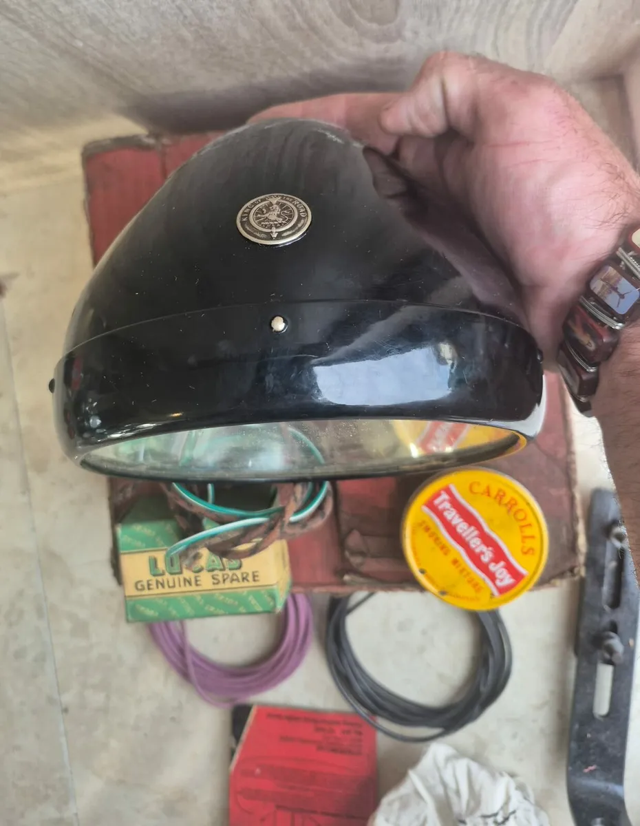 VINTAGE KING OF THE ROAD  LUCAS FOG LAMP GOOD
COND - Image 3