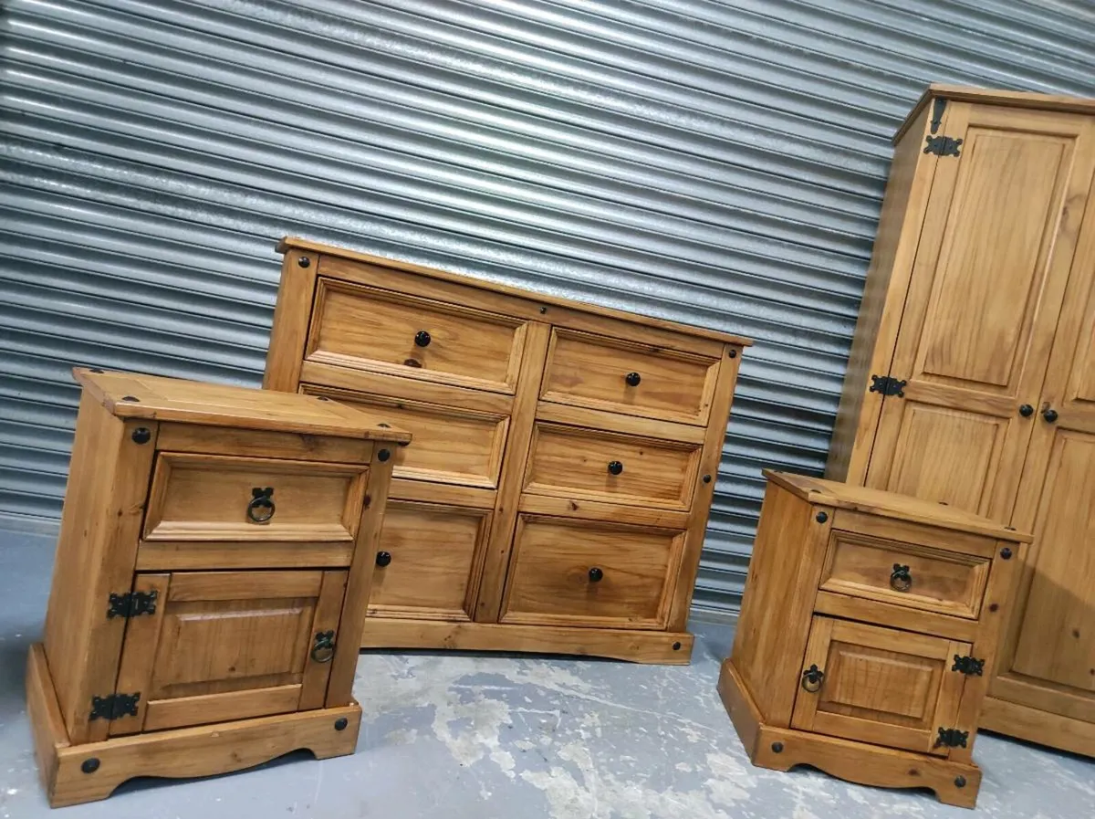 Solid pine bedroom set *delivery - Image 2