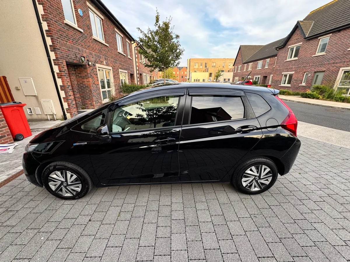 Honda Fit Hatchback Petrol Hybrid - Image 4