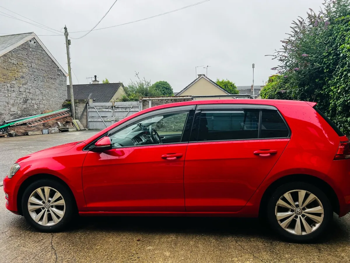 VW GOLF tsi 1.2 automatic - Image 3